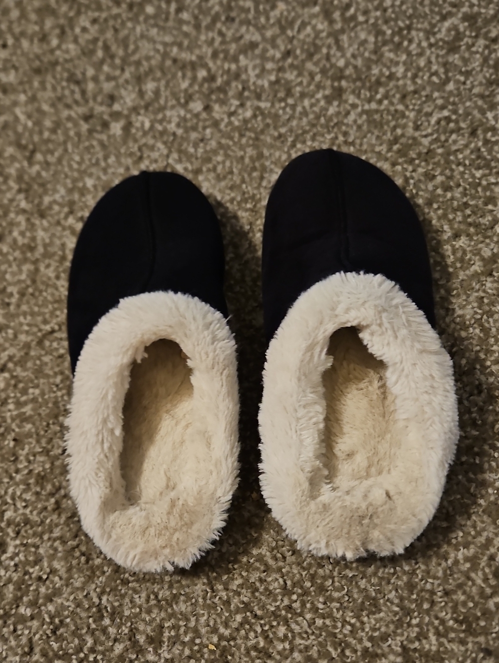dearfoams Black Slip-On Fleece-Lined Women's Slippers